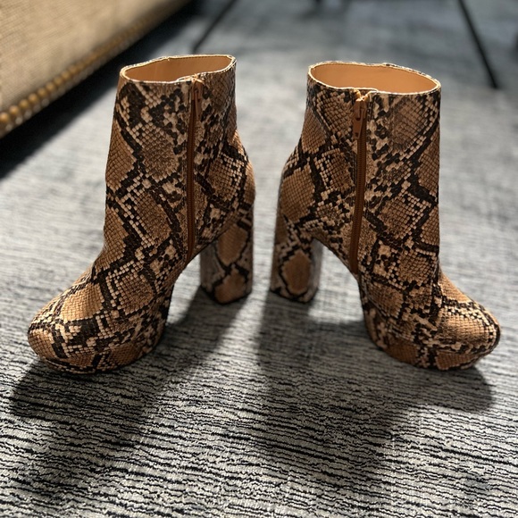 Snake Boot - Picture 4 of 5